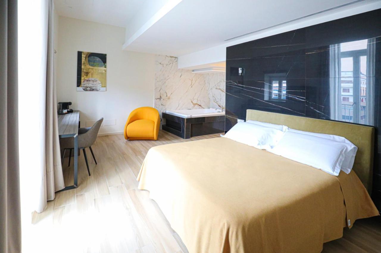 Municipio Luxury Suite Nápoles Exterior foto